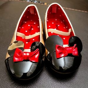 GAP Minnie Mouse Gold & Black shoes Size 6 NWOT